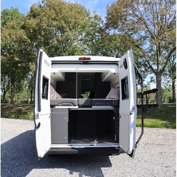 Adria Twin 640 zijaanzicht